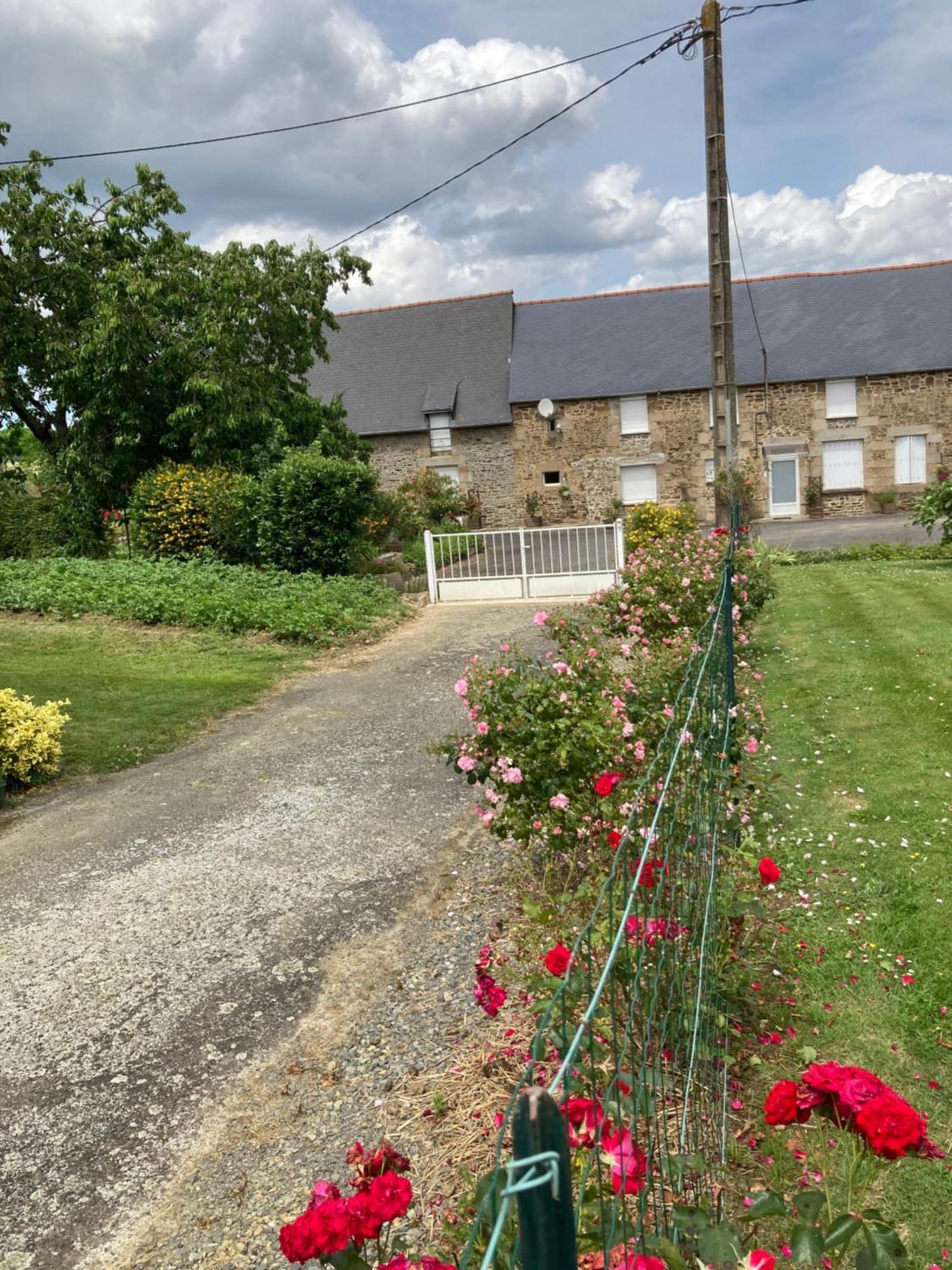 Au Coeur De La Bretagne ,Chez Colette Et Gerard Διαμέρισμα Bazouges-la-Pérouse Εξωτερικό φωτογραφία